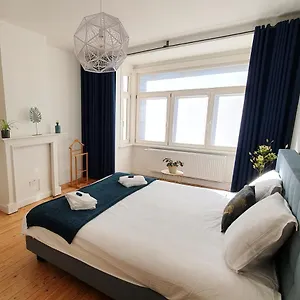 Trendy, Authentieke Woning Met Groot Terras En Tuin Holiday home Bruges