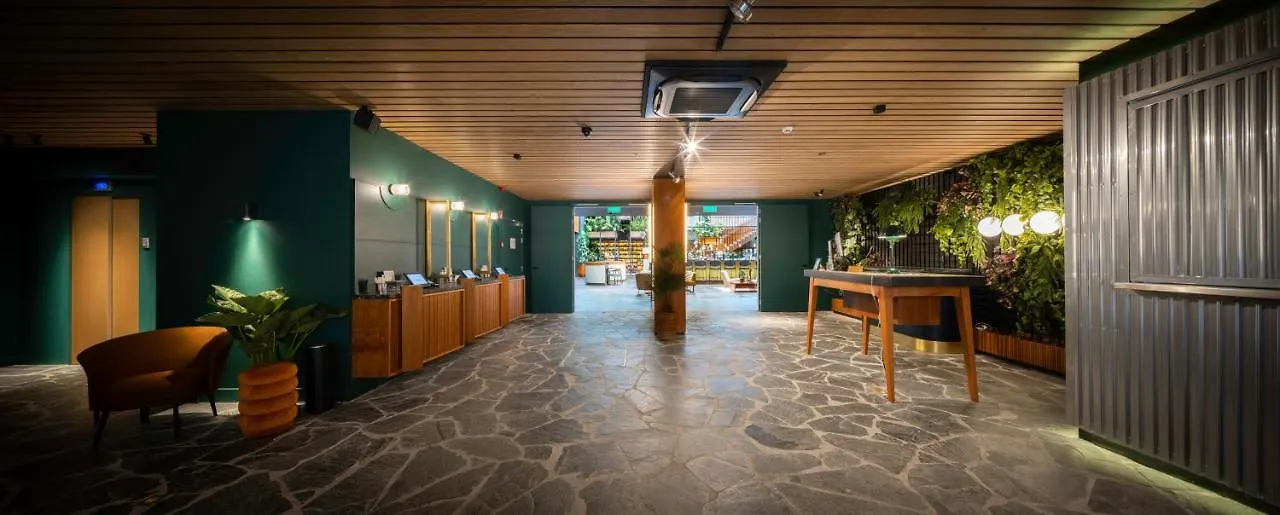 Yalo Urban Boutique Hotel Gent 4*, Ghent