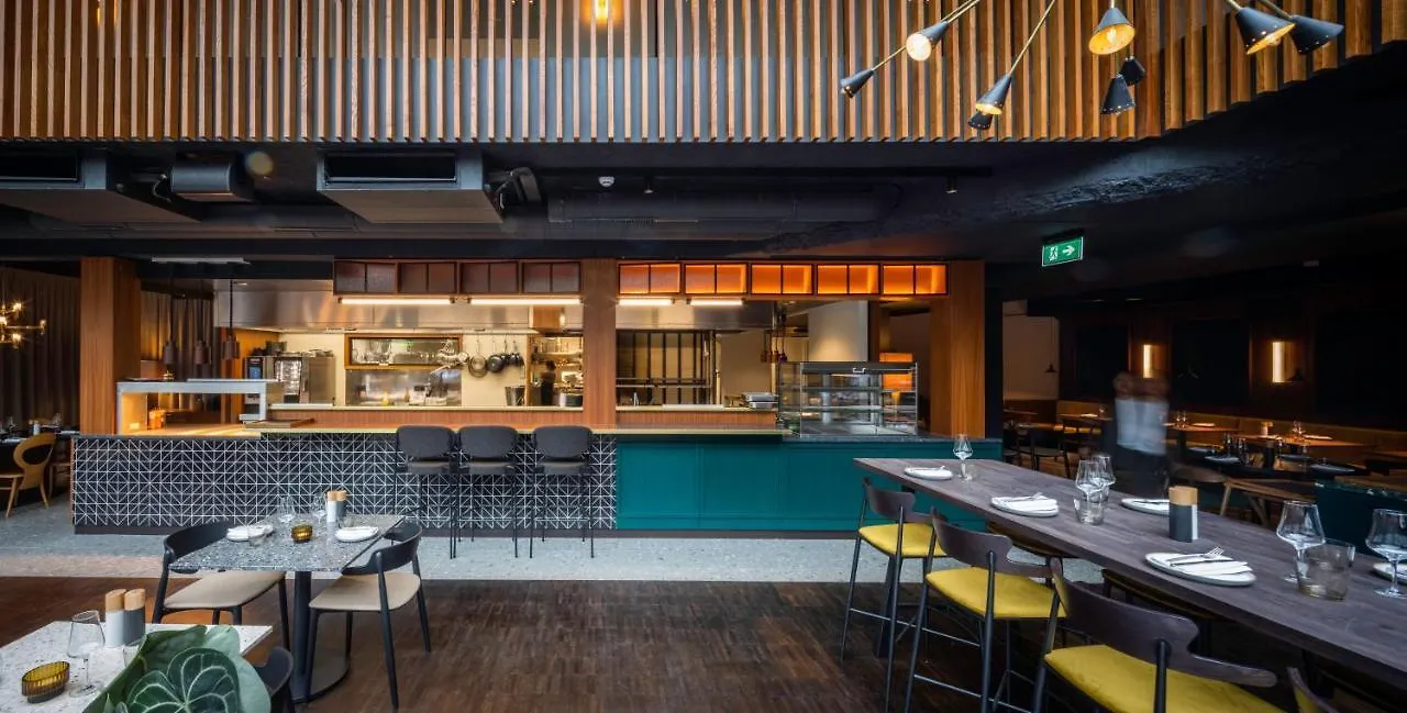 Yalo Urban Boutique Hotel Gent 4*, Ghent